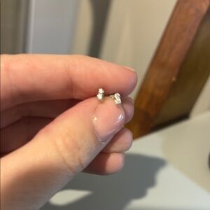 14k white gold and double diamond stud earrings